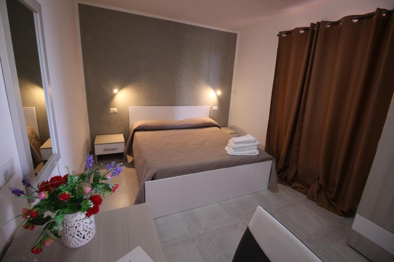 Chiaro Di Luna Apartment ซานตาโดเมนิกา ภายนอก รูปภาพ