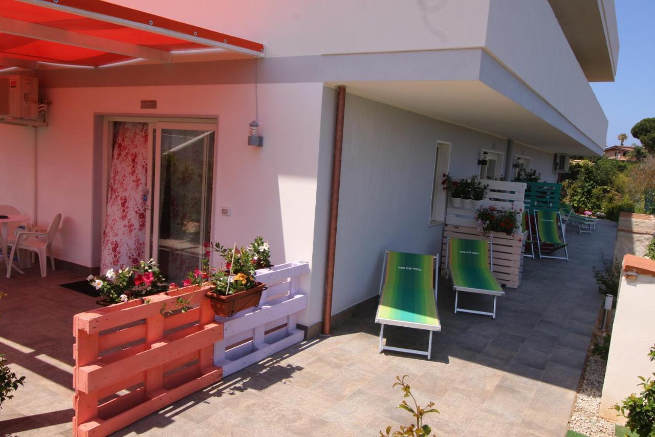 Chiaro Di Luna Apartment ซานตาโดเมนิกา ภายนอก รูปภาพ